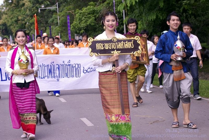 เก็บตก ประเพณีรับน้องขึ้นดอย มหาวิทยาลัยเชียงใหม่ 2554