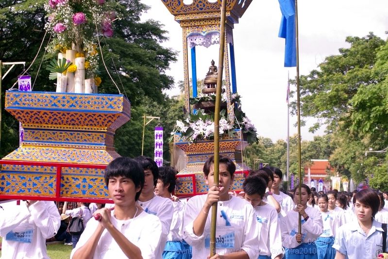 เก็บตก ประเพณีรับน้องขึ้นดอย มหาวิทยาลัยเชียงใหม่ 2554