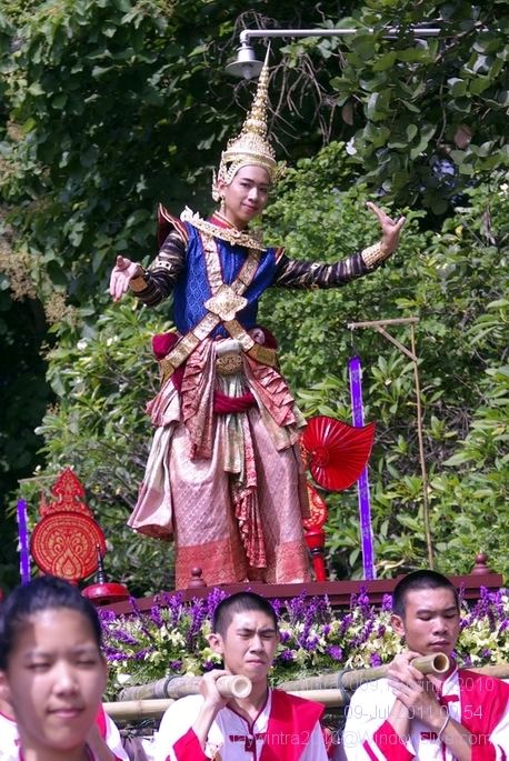เก็บตก ประเพณีรับน้องขึ้นดอย มหาวิทยาลัยเชียงใหม่ 2554