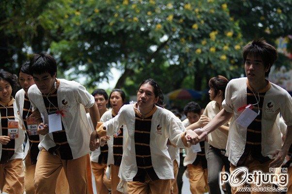 เก็บตก ประเพณีรับน้องขึ้นดอย มหาวิทยาลัยเชียงใหม่ 2554