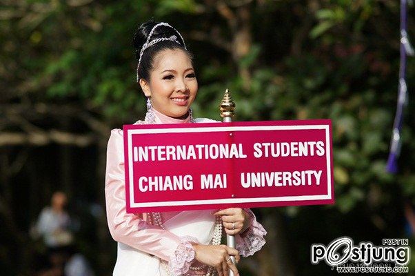 เก็บตก ประเพณีรับน้องขึ้นดอย มหาวิทยาลัยเชียงใหม่ 2554