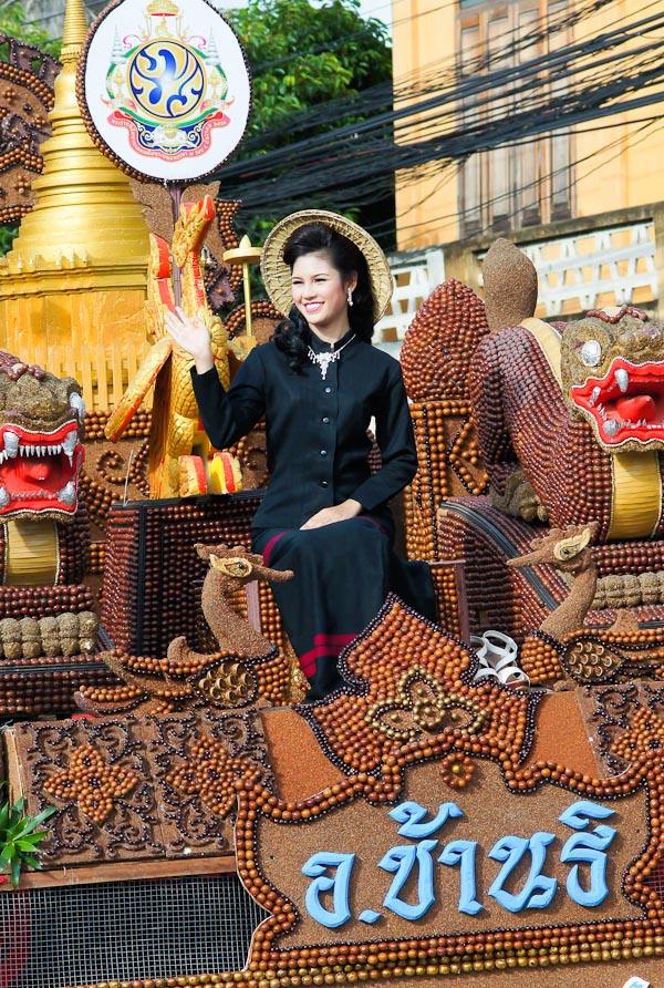เทศกาลลำไยจังหวัดลำพูน ประจำปี 2554