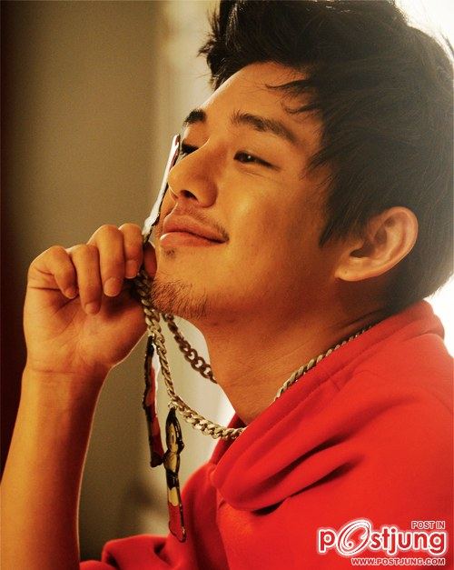 หนุ่มหล่อ ยูอาอิน