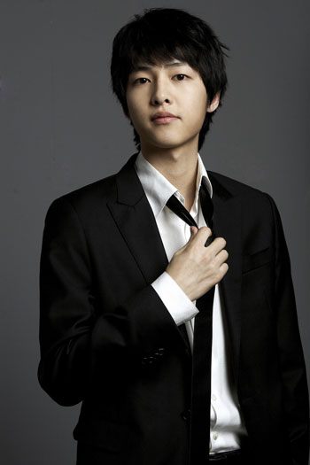 Song Joong Ki หนุ่มเจ้าเสน่ห์