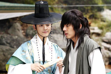Song Joong Ki หนุ่มเจ้าเสน่ห์
