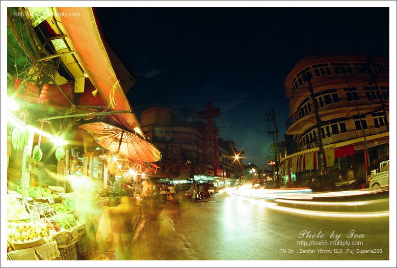 ตลาดวโรรส หรือกาดหลวงตลาดที่ใหญ่ที่สุดในภาคเหนือ