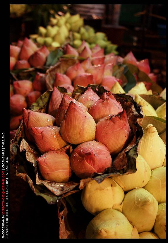 ตลาดวโรรส หรือกาดหลวงตลาดที่ใหญ่ที่สุดในภาคเหนือ