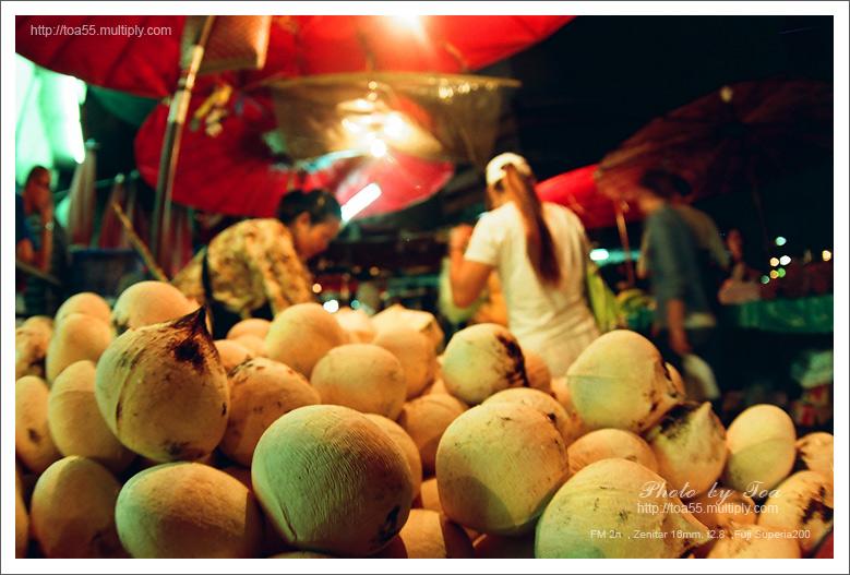 ตลาดวโรรส หรือกาดหลวงตลาดที่ใหญ่ที่สุดในภาคเหนือ