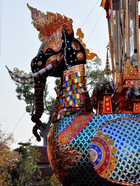 นกหัสดิลิงส์กับพิธีอัญเชิญสรีระสังขารสู่เมรุปราสาท