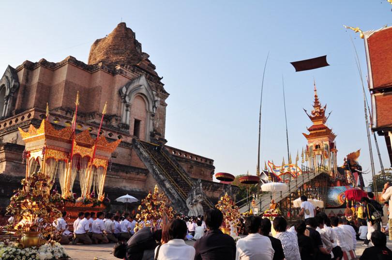 นกหัสดิลิงส์กับพิธีอัญเชิญสรีระสังขารสู่เมรุปราสาท