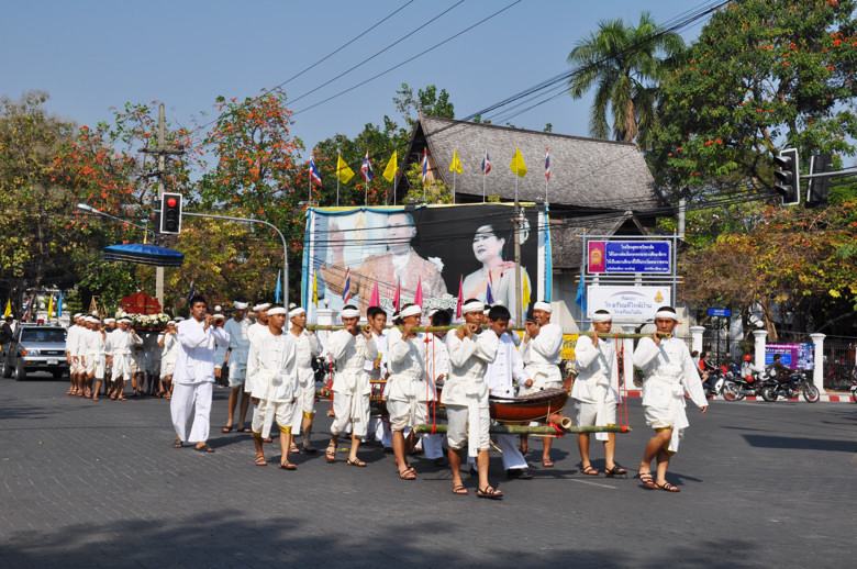 นกหัสดิลิงส์กับพิธีอัญเชิญสรีระสังขารสู่เมรุปราสาท
