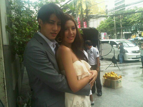 บวงสรวงละครใหม่เอ็กแซ็กท์"ลิขิตฟ้าชะตาดิน"ไมค์ พิรัชต์ ปะทะ สน ยุกต์