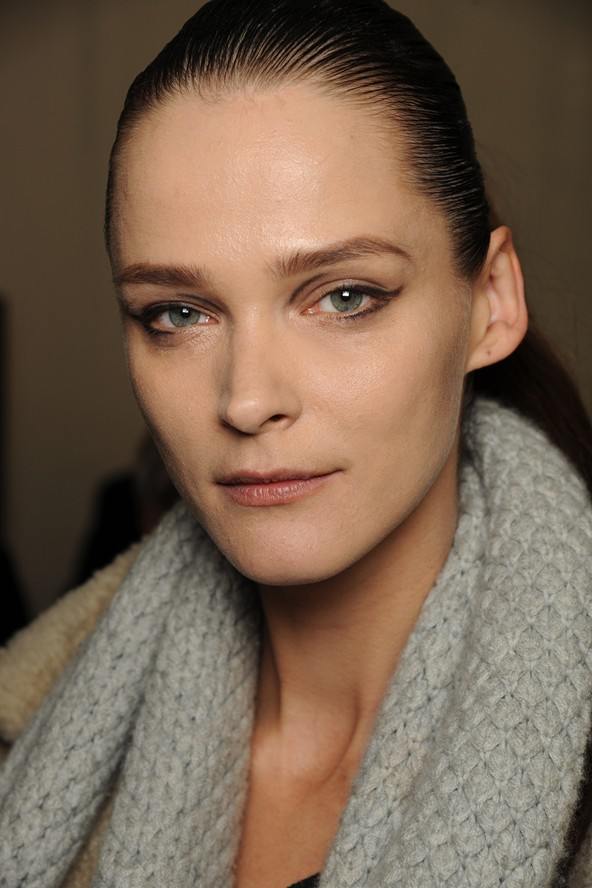 Louis Vuitton :Autumn/Winter 2011-12(Backstage)