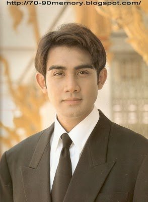 บี บุรี - โดโ ยุทธพิชัย