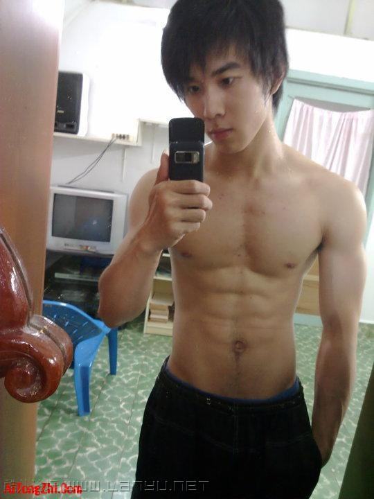เที่ยงนี้เสิร์ฟตี๋รสหวาน