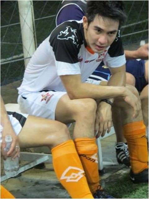 โป๊ป-ธนวรรธน์ ซ้อมบอลกับสมาชิกทีม Star Riders