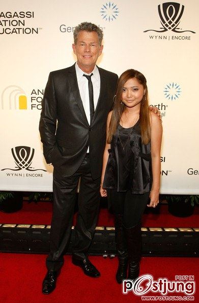 อัพเดท สาวน้อยดีว่าเสียงใส charice pampengo