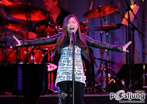 อัพเดท สาวน้อยดีว่าเสียงใส charice pampengo