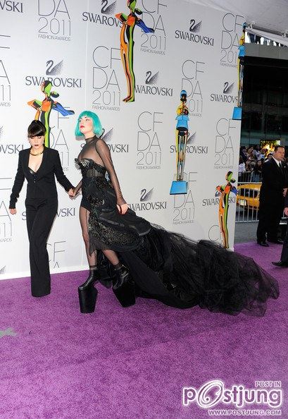 LADY GAGA AT  CFDA Fashion Awards 2011
