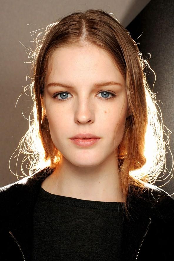 Burberry Prorsum Autumn/Winter 2011-12 London Backstage