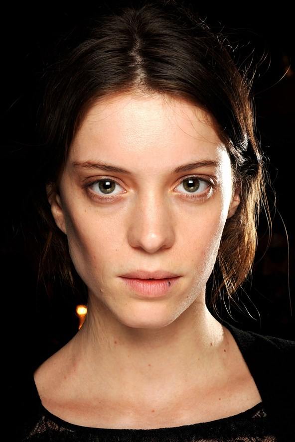 Burberry Prorsum Autumn/Winter 2011-12 London Backstage