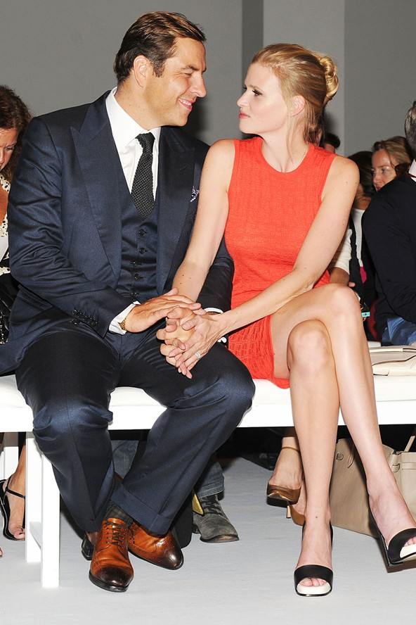 Celebrities At Fashion Week 02