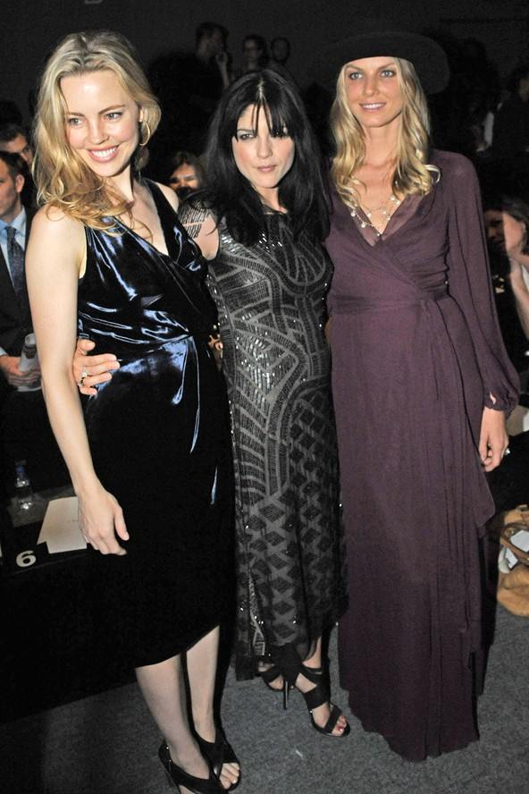Celebrities At Fashion Week 02