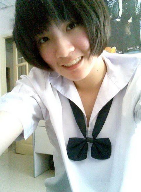 ดาราน่ารักตอนอยู่ ม.ต้นค่ะ