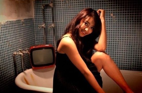 ฮโยริน - โนรา สองสาวน่ารักในนาม "Siatra 19"