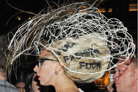 Lady Gaga ที่หน้าโรงแรมที่ NYC