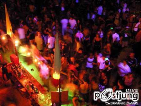 เรามีนัดกันที่ full moon party