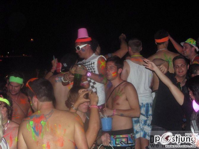 เรามีนัดกันที่ full moon party