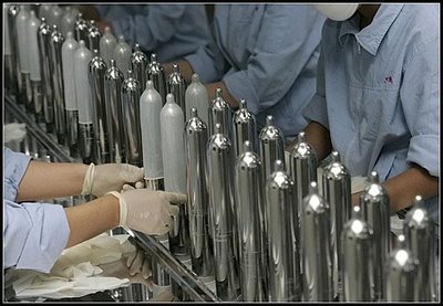 Inside a CONDOM Factory :: กว่าจะได้มาเป็นถุงยาง
