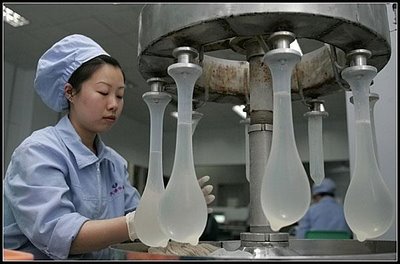 Inside a CONDOM Factory :: กว่าจะได้มาเป็นถุงยาง