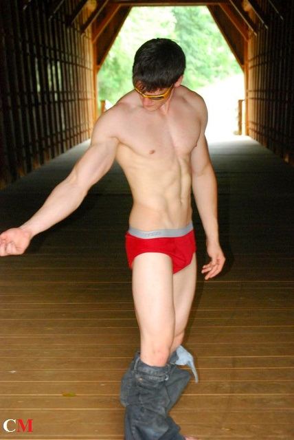 Ryan Sandefur หนุ่มหล่อผิวขาวน่าสัมผัส