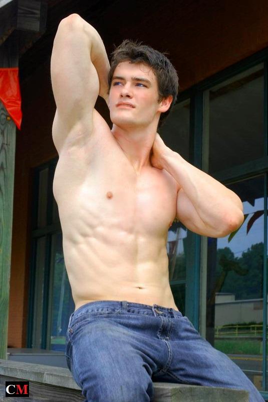 Ryan Sandefur หนุ่มหล่อผิวขาวน่าสัมผัส