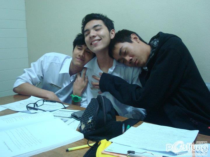 พ๊อตเตอร์ (ซ้าย)