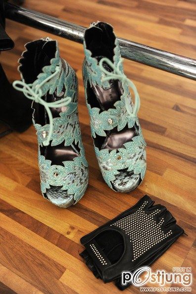 Philipp Plein Urban Jungle - Backstage - Milan Fashion Week 2011