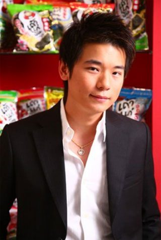 ต๊อบ อิทธิพัทธ์ กุลพงษ์วณิชย์  วัยรุ่นพันล้าน