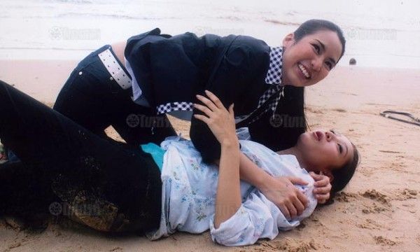 กระทู้ชอบจุ้น :: "แตงโม"แรงไปเปล่า...ว่า"จั๊กจั่น"หัวอ่อน