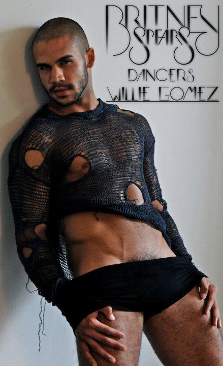 หนุ่นหล่อ Willie Gomez  จาก Britney