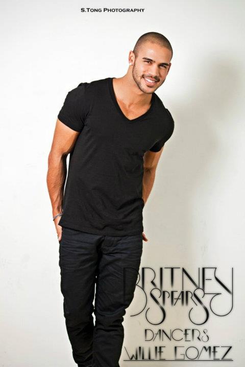 หนุ่นหล่อ Willie Gomez  จาก Britney