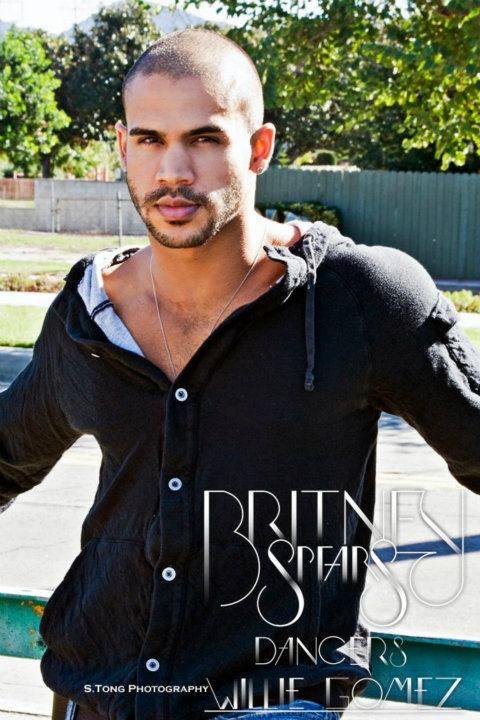หนุ่นหล่อ Willie Gomez  จาก Britney