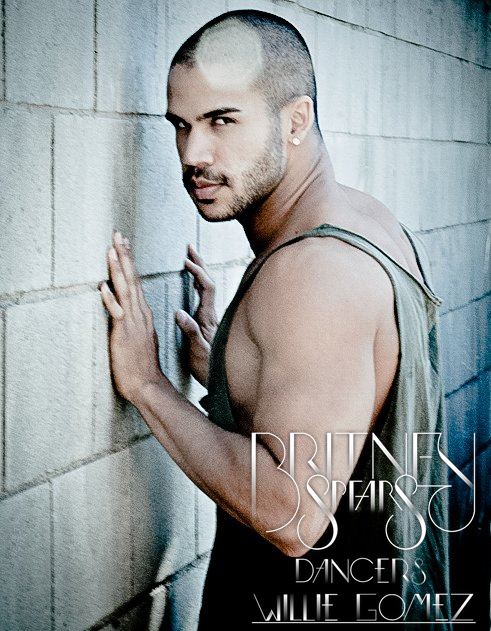 หนุ่นหล่อ Willie Gomez  จาก Britney