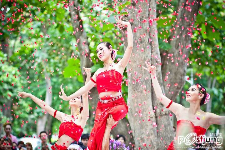 งานพิธีไหว้ครู &ldquo; นบไหว้สา ครูบาอาจารย์ศิลป์ &rdquo; คณะวิจิตรศิลป์ มช. 2554