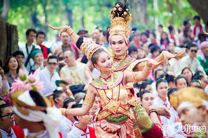 งานพิธีไหว้ครู &ldquo; นบไหว้สา ครูบาอาจารย์ศิลป์ &rdquo; คณะวิจิตรศิลป์ มช. 2554