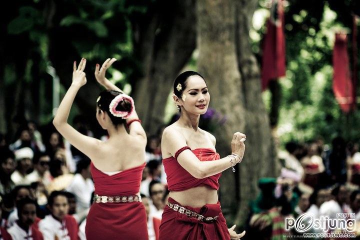 งานพิธีไหว้ครู &ldquo; นบไหว้สา ครูบาอาจารย์ศิลป์ &rdquo; คณะวิจิตรศิลป์ มช. 2554
