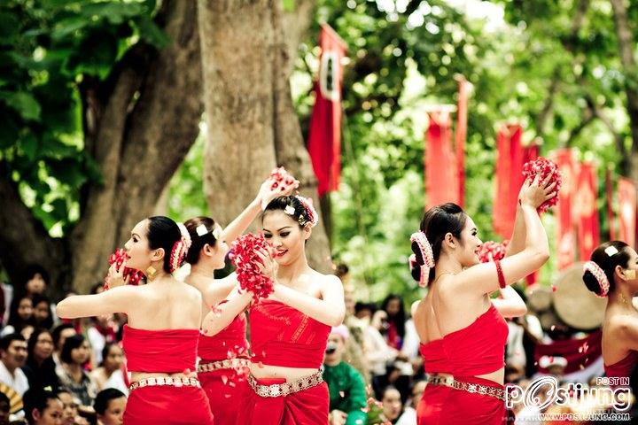 งานพิธีไหว้ครู &ldquo; นบไหว้สา ครูบาอาจารย์ศิลป์ &rdquo; คณะวิจิตรศิลป์ มช. 2554