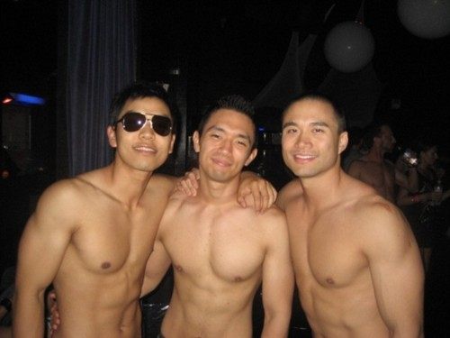 ก่อนอนเลือกไปกอดสักคนสิครับ