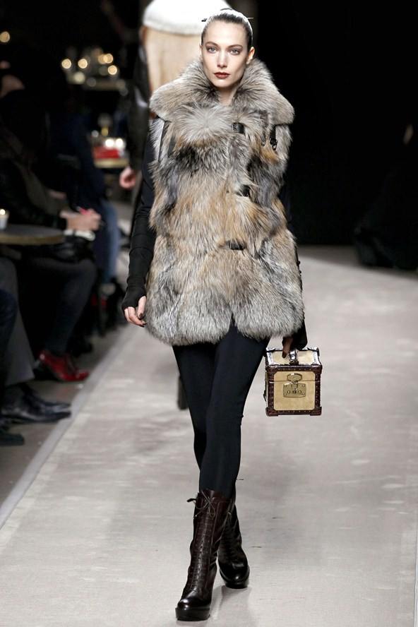 Loewe Autumn/Winter 2011-12 Paris